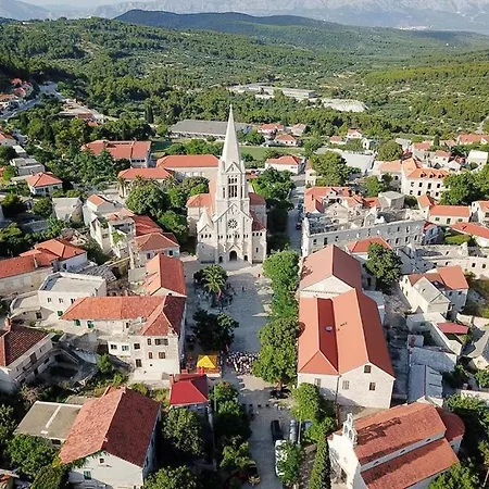 Seahouse Albertina * Selca (Brac)