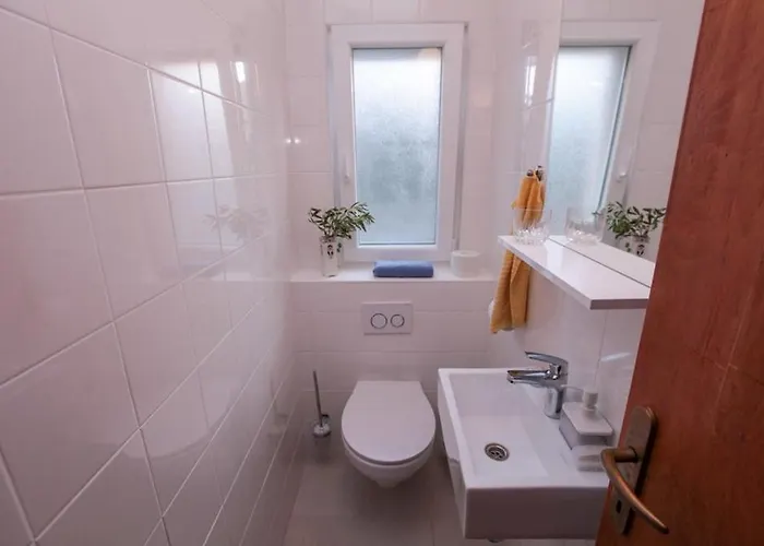 Seahouse Albertina Villa *
