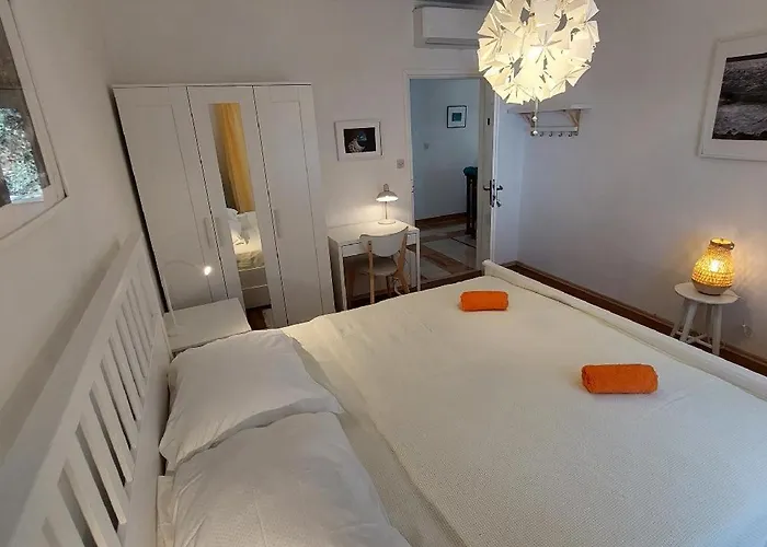 Seahouse Albertina Villa *