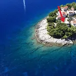 Seahouse Albertina Willa Selca (Brac)